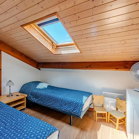 Holiday home Maison Ocelandes Saint-Julien-en-Born
